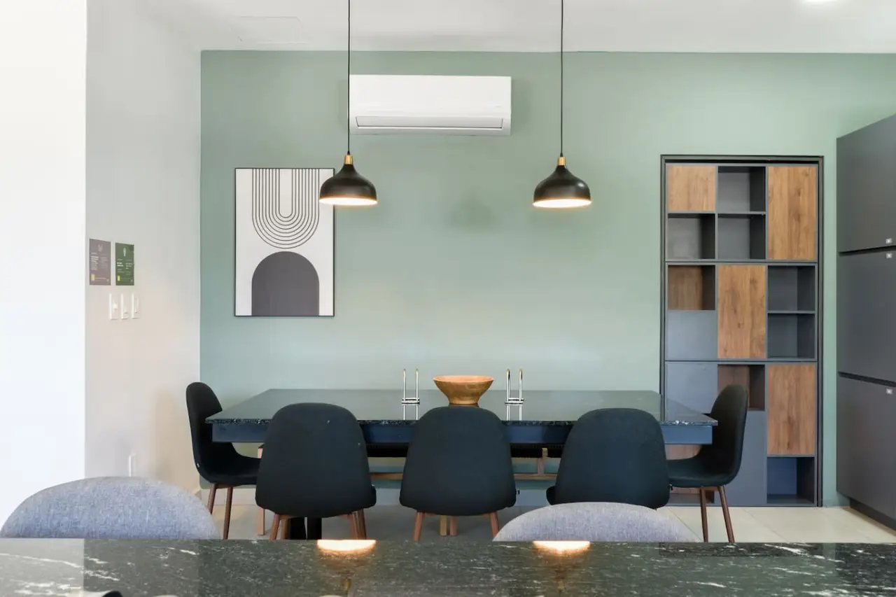 Privates Zimmer und eigenes Badezimmer in der Zona Tec Bild 22