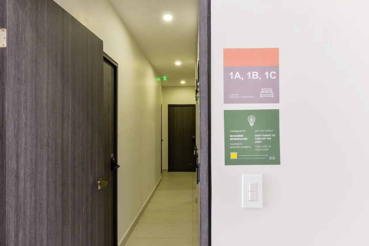 Privates Zimmer und eigenes Badezimmer in der Zona Tec Bild 30