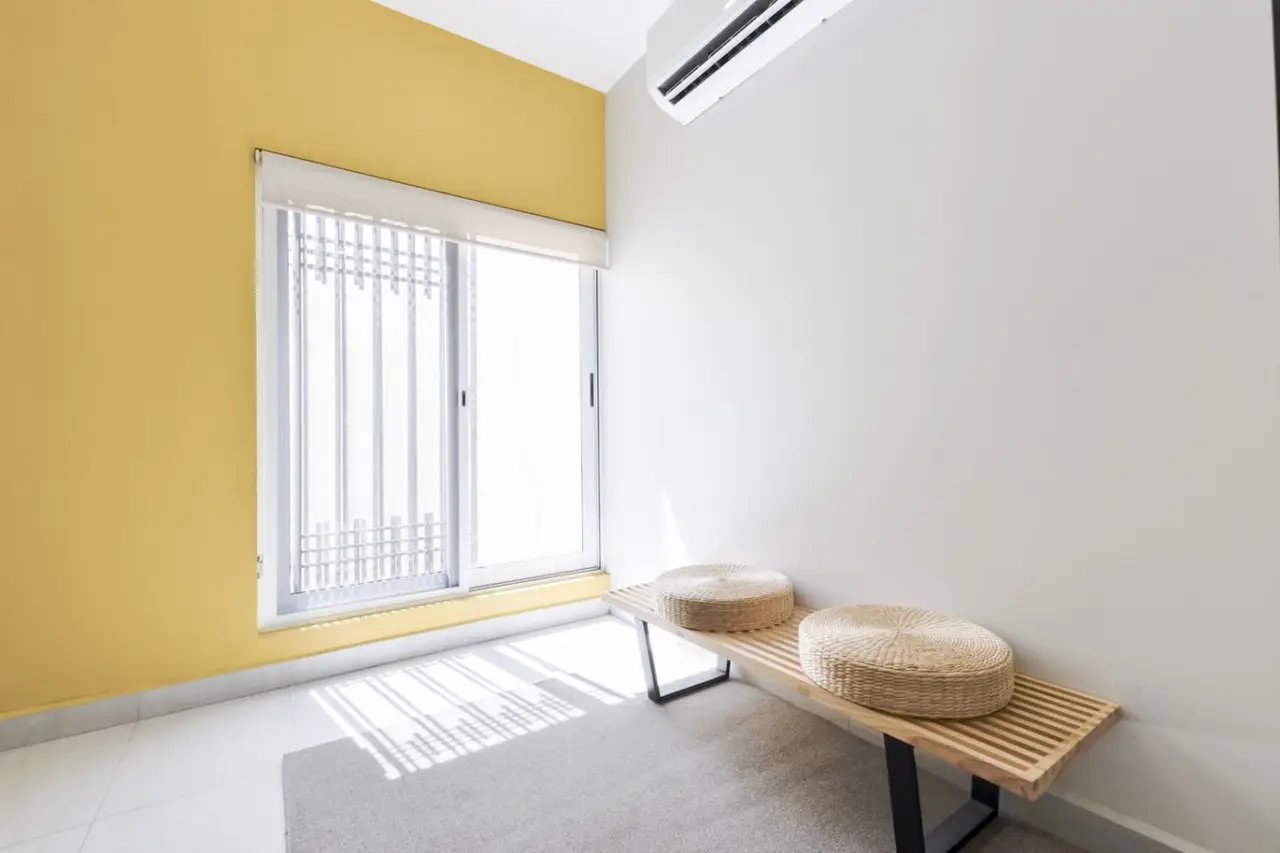 Privates Zimmer und eigenes Badezimmer in der Zona Tec Bild 3