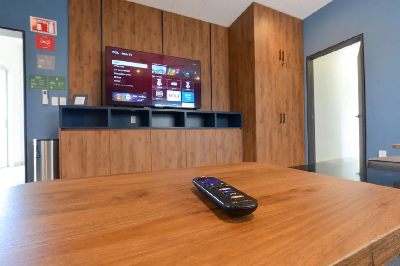 Privates Zimmer und eigenes Badezimmer in der Zona Tec Bild 47