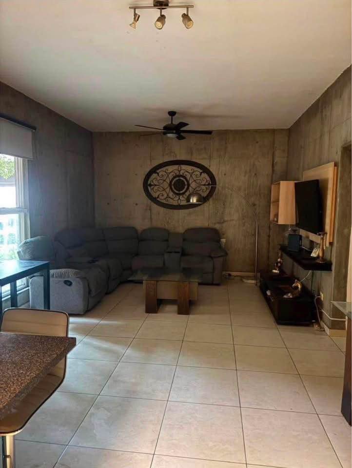 Privates Zimmer im Zentrum mit Pool-Zugang, Monterrey Bild 3