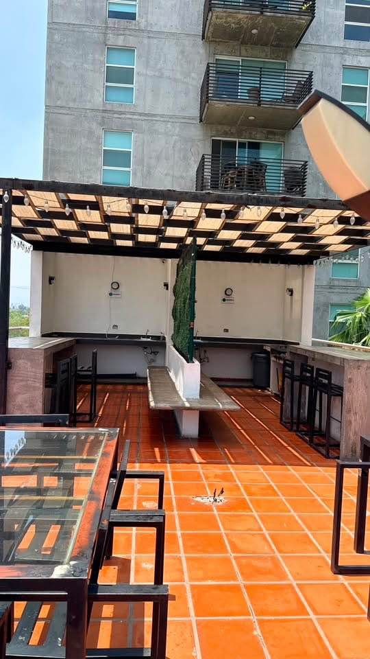 Privates Zimmer im Zentrum mit Pool-Zugang, Monterrey Bild 8